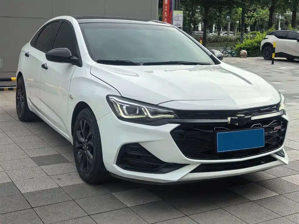Chevrolet Monza 2019 RS 330T Auto Smooth Edition China VI фото 3