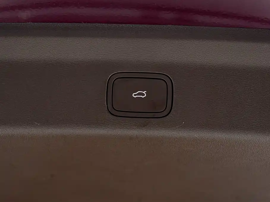 AITO Wenjie AITO M7 2026 Extended Range Max AWD 5-seater фото 15