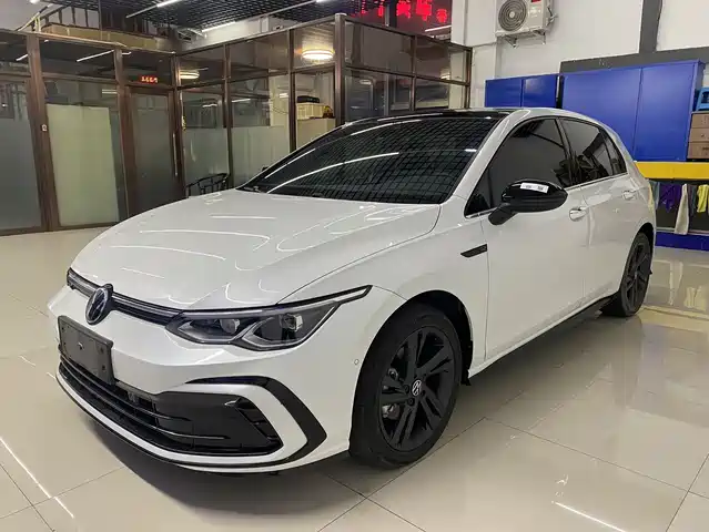 Volkswagen Golf 280TSI DSG R-Line