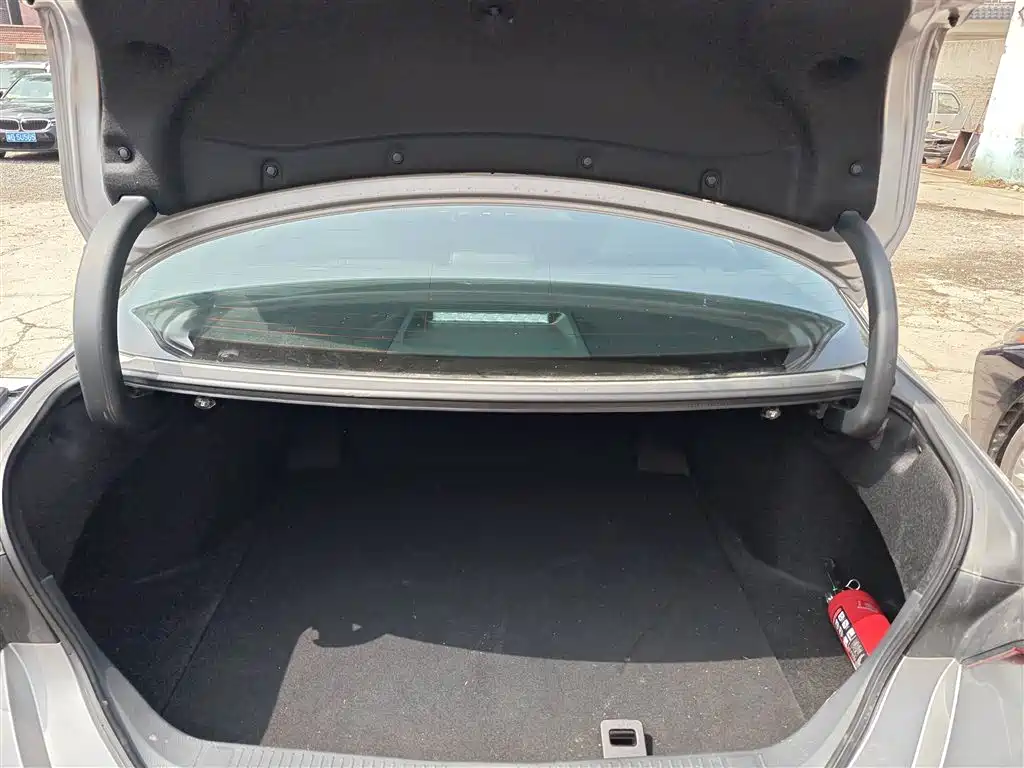 Toyota Avalon 2023 2.5L Luxury Edition фото 15