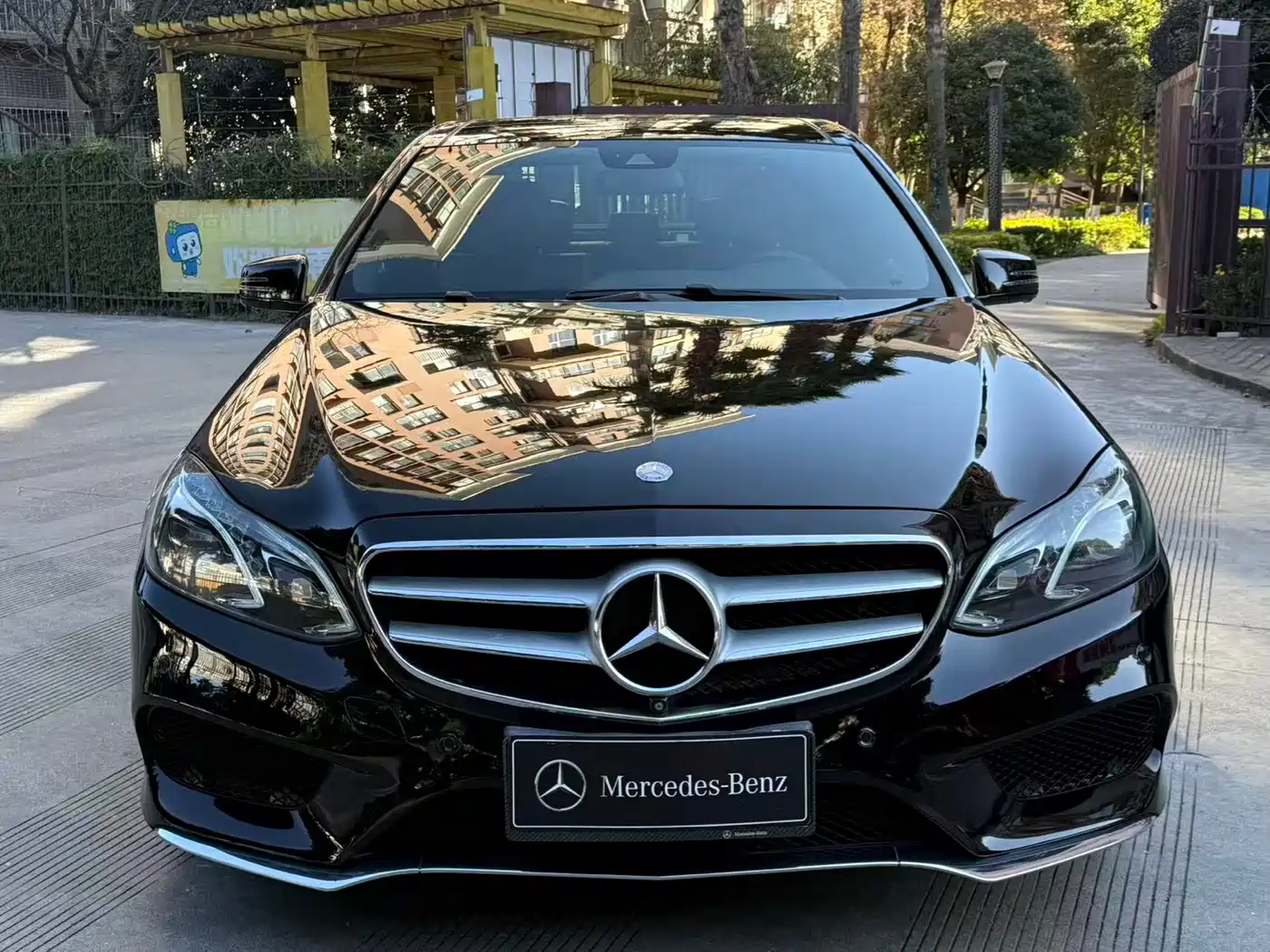 Mercedes-Benz E-Class 2015 E 320 L Luxury 4MATIC фото 17