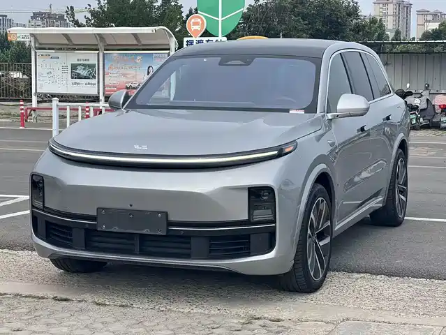 Li Auto L8 Pro