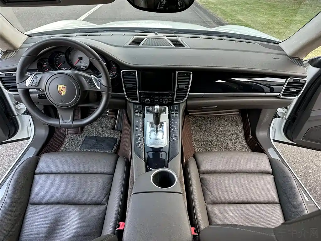 Porsche Panamera 2014 Panamera 4S Executive 3.0T фото 5