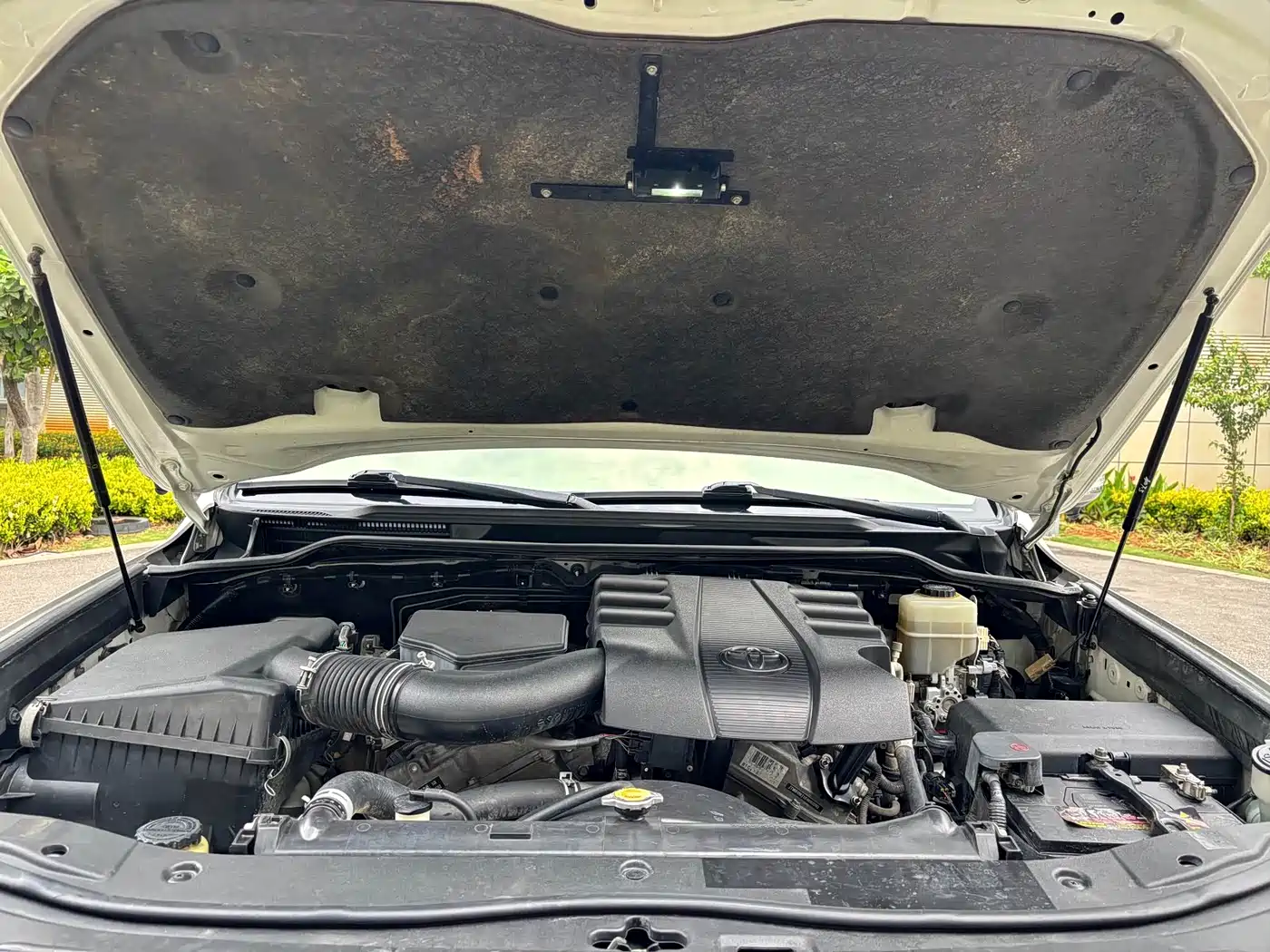 Toyota Land Cruiser (Import) 2015 2015 4.0L V6 Middle East Limited Edition
