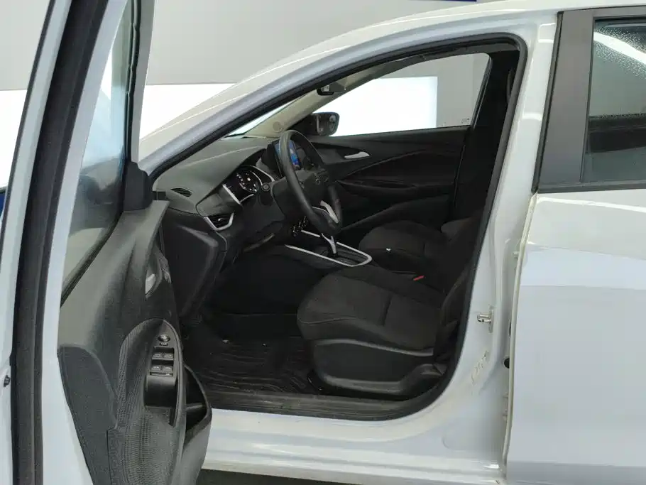 صورة 9 - Chevrolet Cavalier