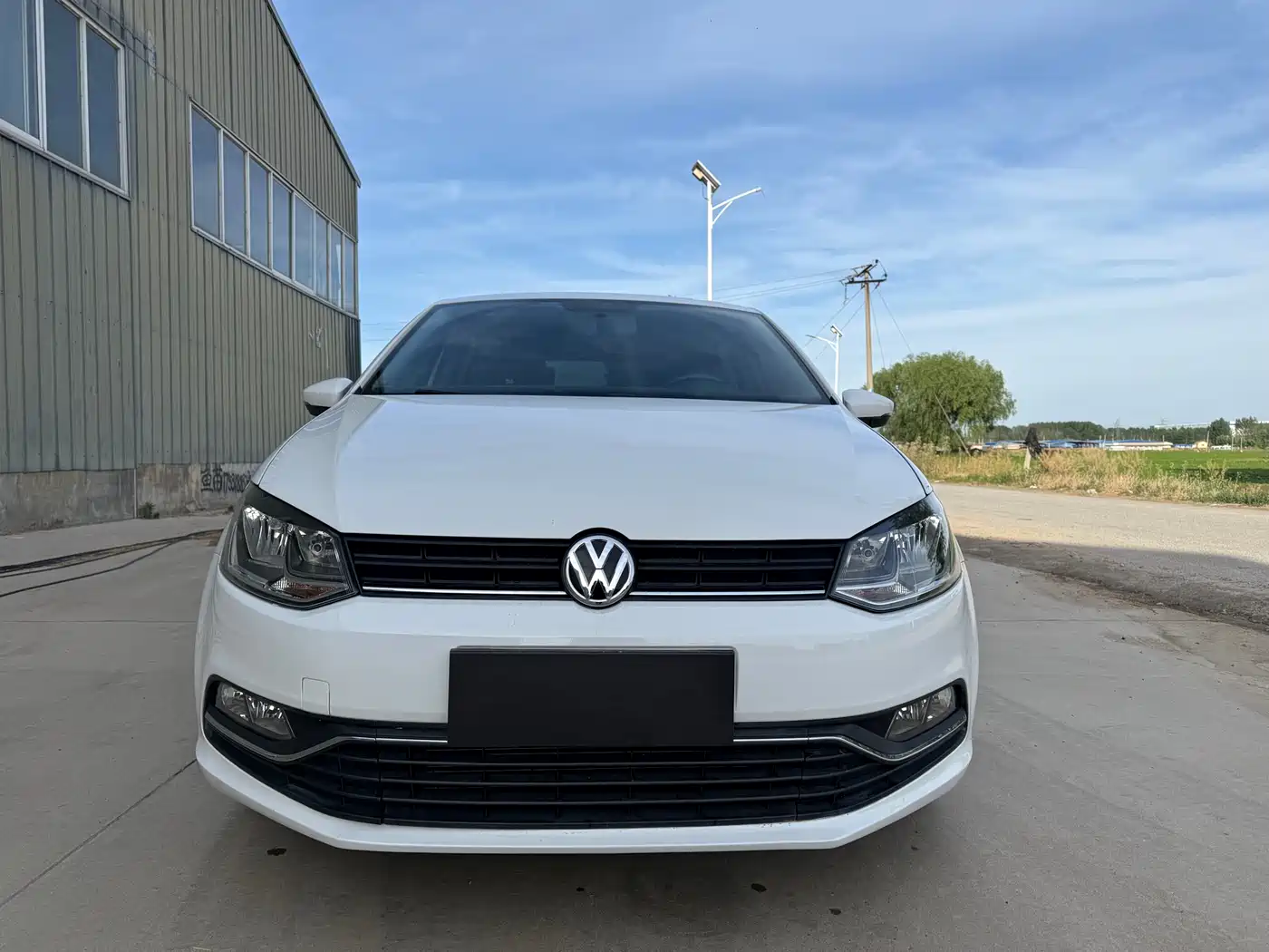 Volkswagen Polo 2016 1.6L Automatic Comfort фото 2