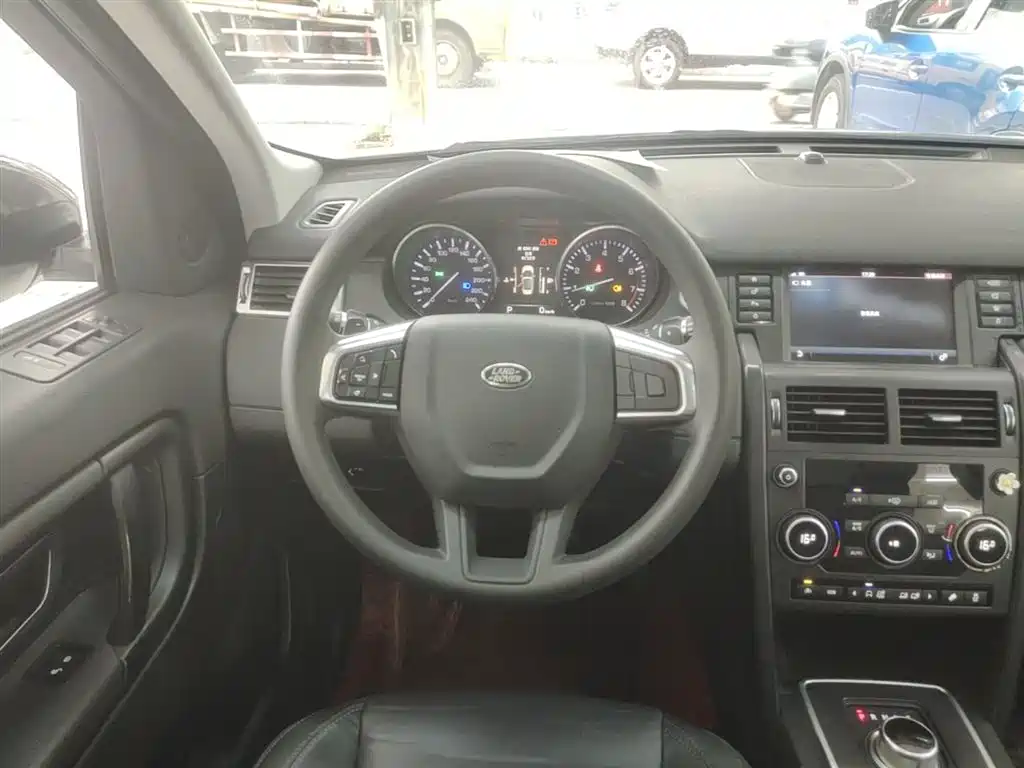 Land Rover Discovery Sport 2016 2.0T S фото 11