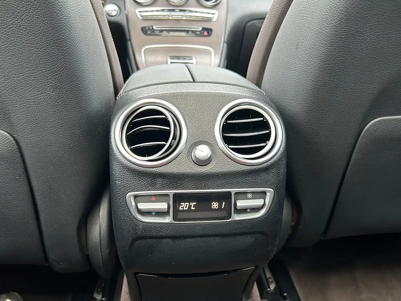 Mercedes-Benz GLC 2017 GLC 300 4MATIC Dynamic фото 26