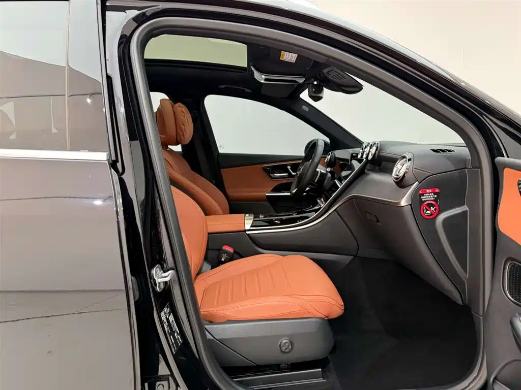 Mercedes-Benz GLC 2024 GLC 260 L 4MATIC Luxury 5-seater фото 19