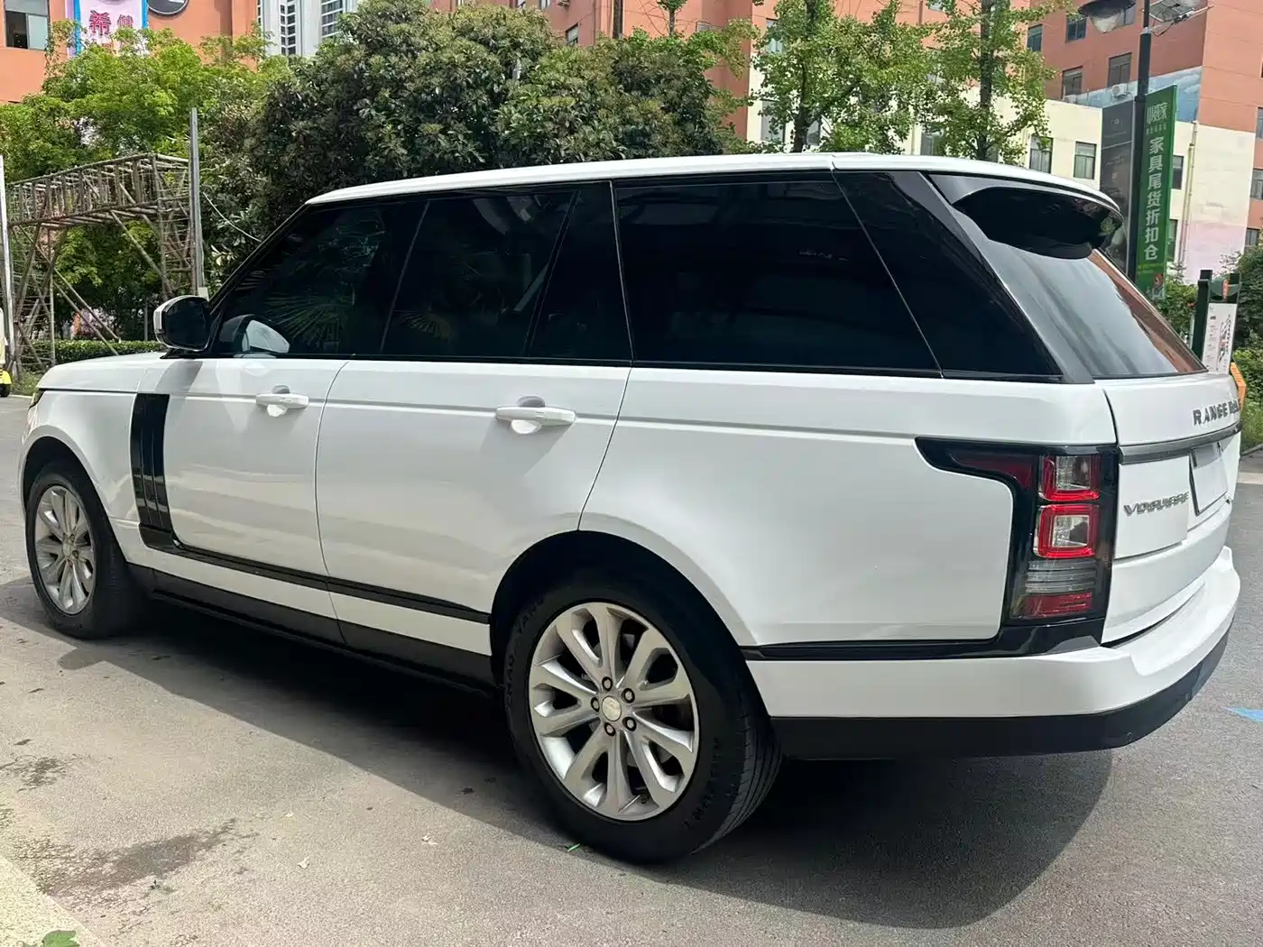 Land Rover Range Rover 2014 3.0 SC V6 Vogue SE фото 5