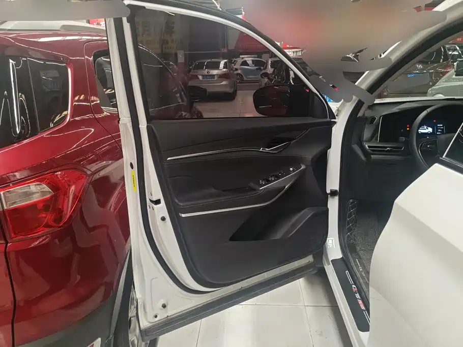 Фото 7 - Changan CS75 PLUS