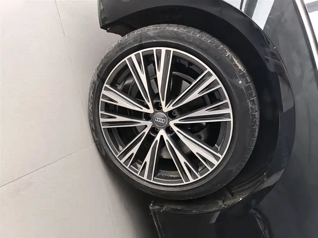 Audi A6L 2021 45 TFSI Exclusive Sport фото 23