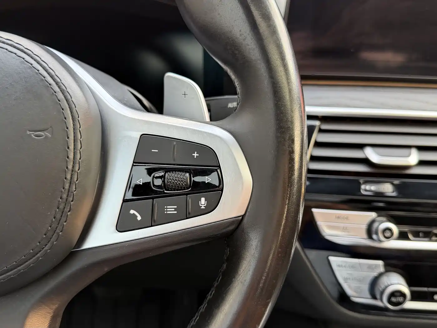 BMW 5 Series 2021 530Li Leading M Sport Package фото 18