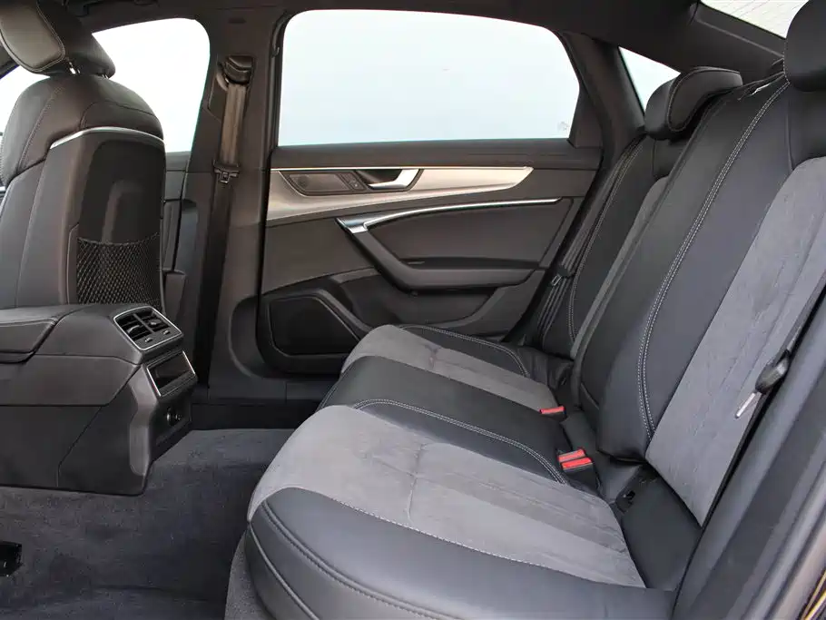 Audi A6L 2020 40 TFSI Luxury Dynamic фото 8