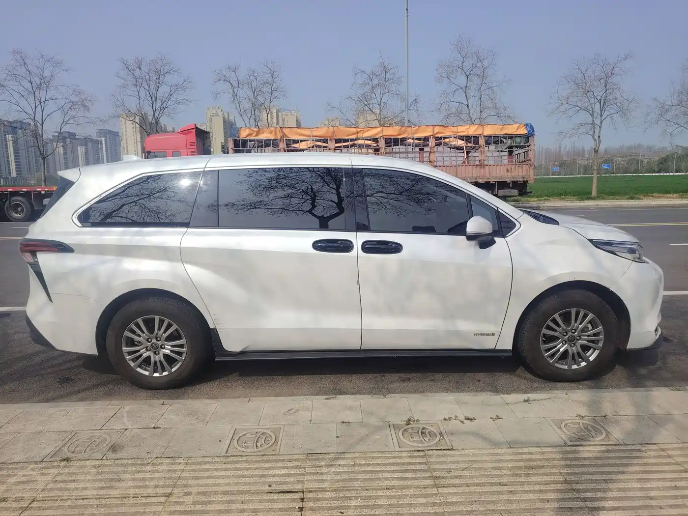 Toyota Sienna 2021 2.5L Hybrid Comfort Edition фото 11