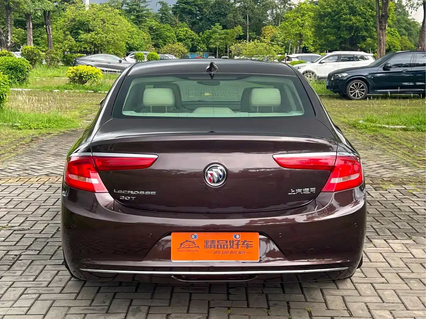 Фото 17 - Buick LaCrosse