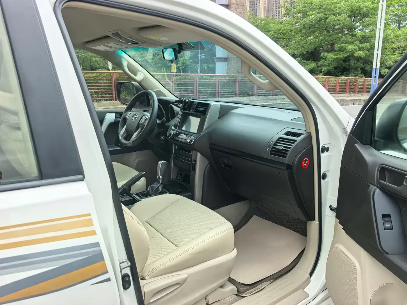 Toyota Prado (Import) 2010 2.7L Auto Luxury фото 12