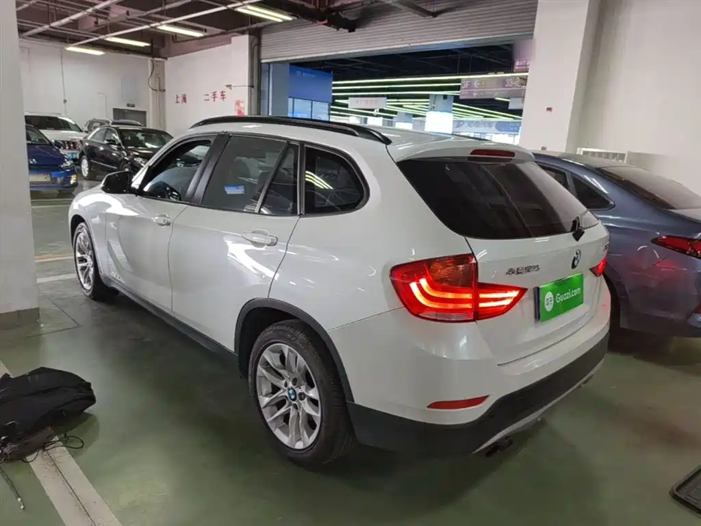 BMW X1 2015 Model sDrive18i Fashion Advanced Edition фото 5