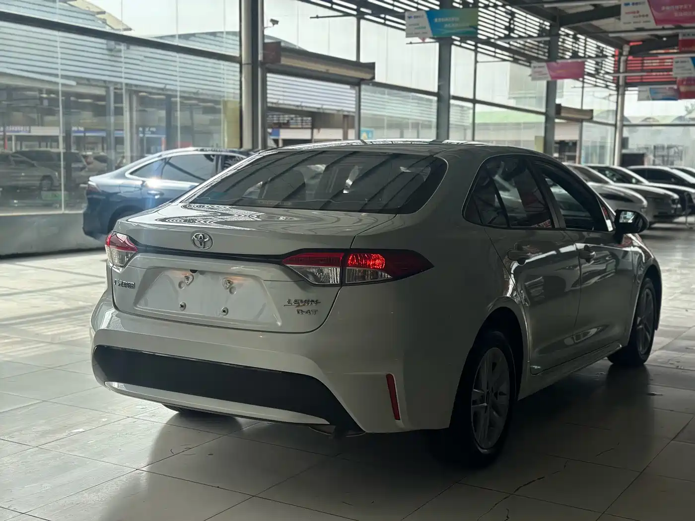 Toyota Levin 2019 185T CVT Luxury Edition China V фото 12