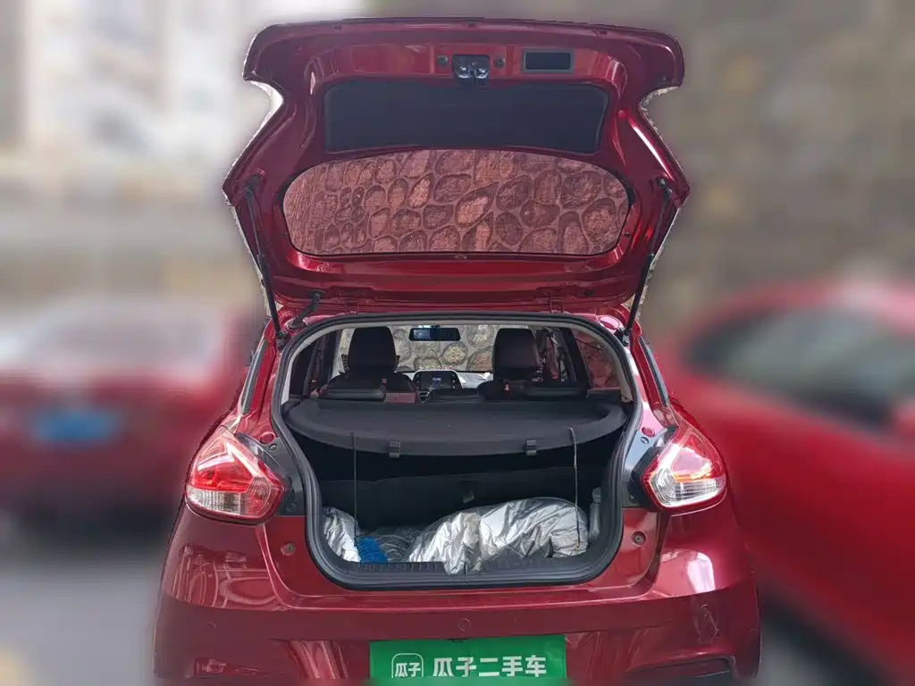 Photo 15 - Baojun 310