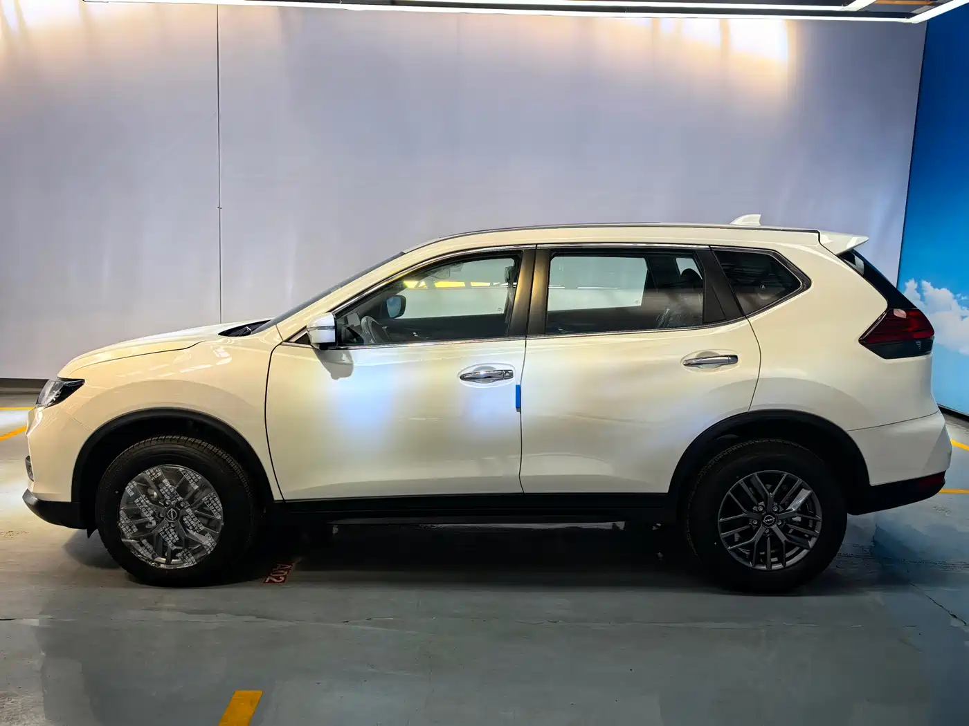Nissan X-Trail 2026 2025 Honor 2.0L 2WD Leading Edition