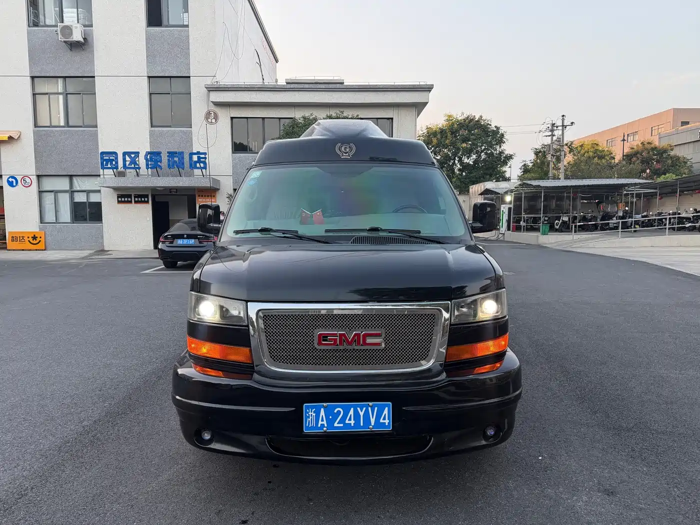 GMC Savana 2010 2011 Model 6.0L Business Star 7-seater
