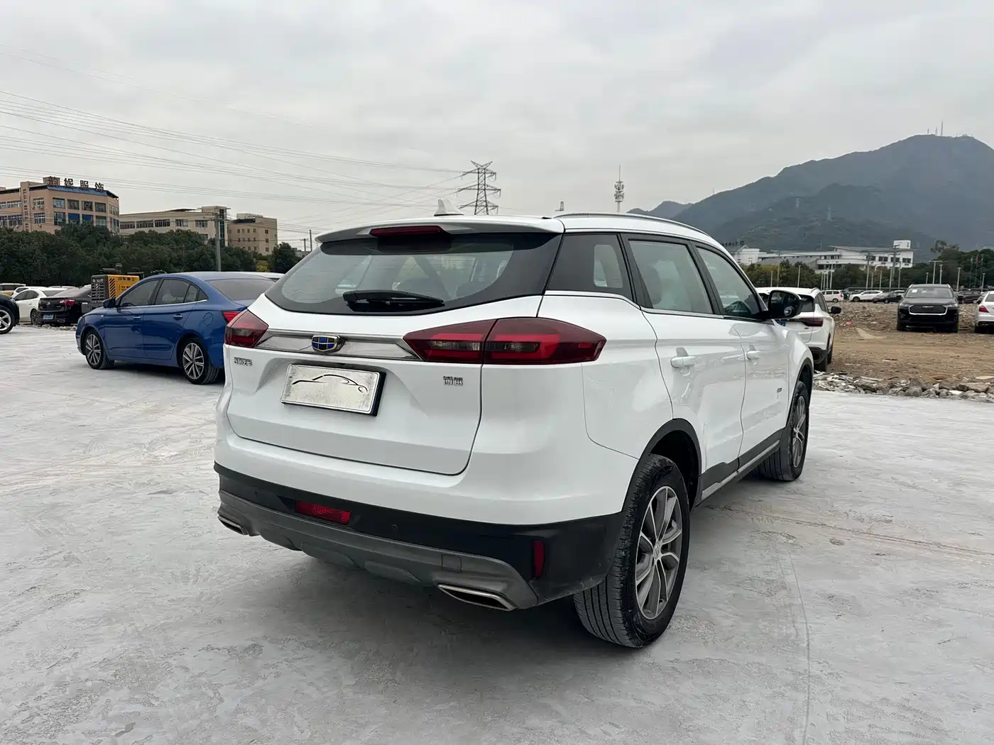 Фото 20 - Geely Boyue