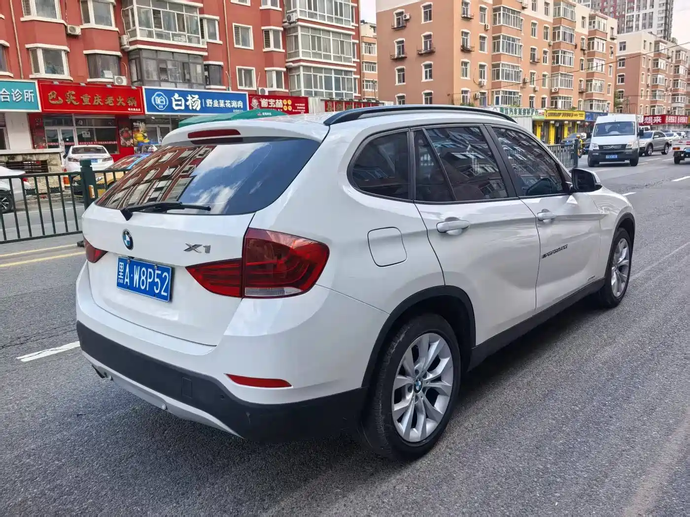 BMW X1 2013 2013 sDrive18i Sport Design Package