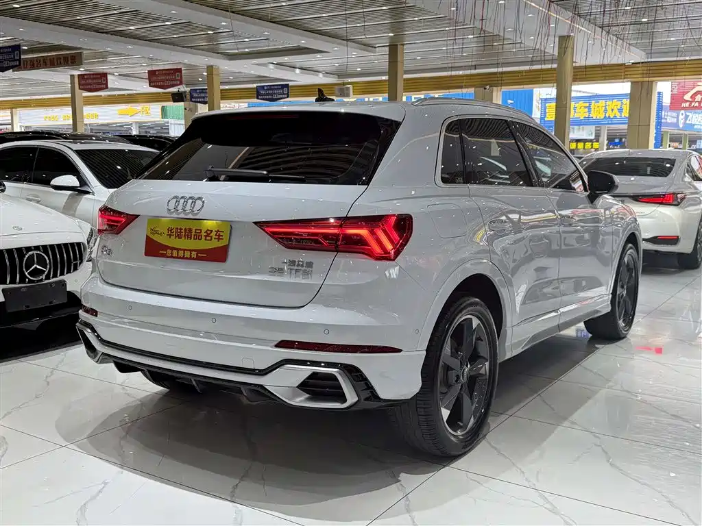 Audi Q3 2024 35 TFSI Fashion Sport фото 6