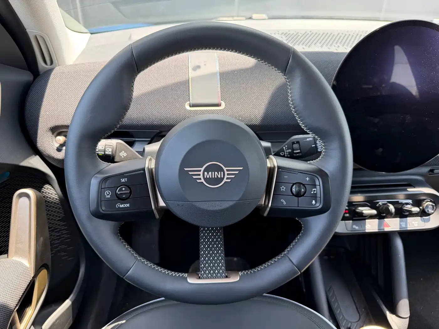 MINI Electric MINI ACEMAN 2025 2024 Model SE Artist