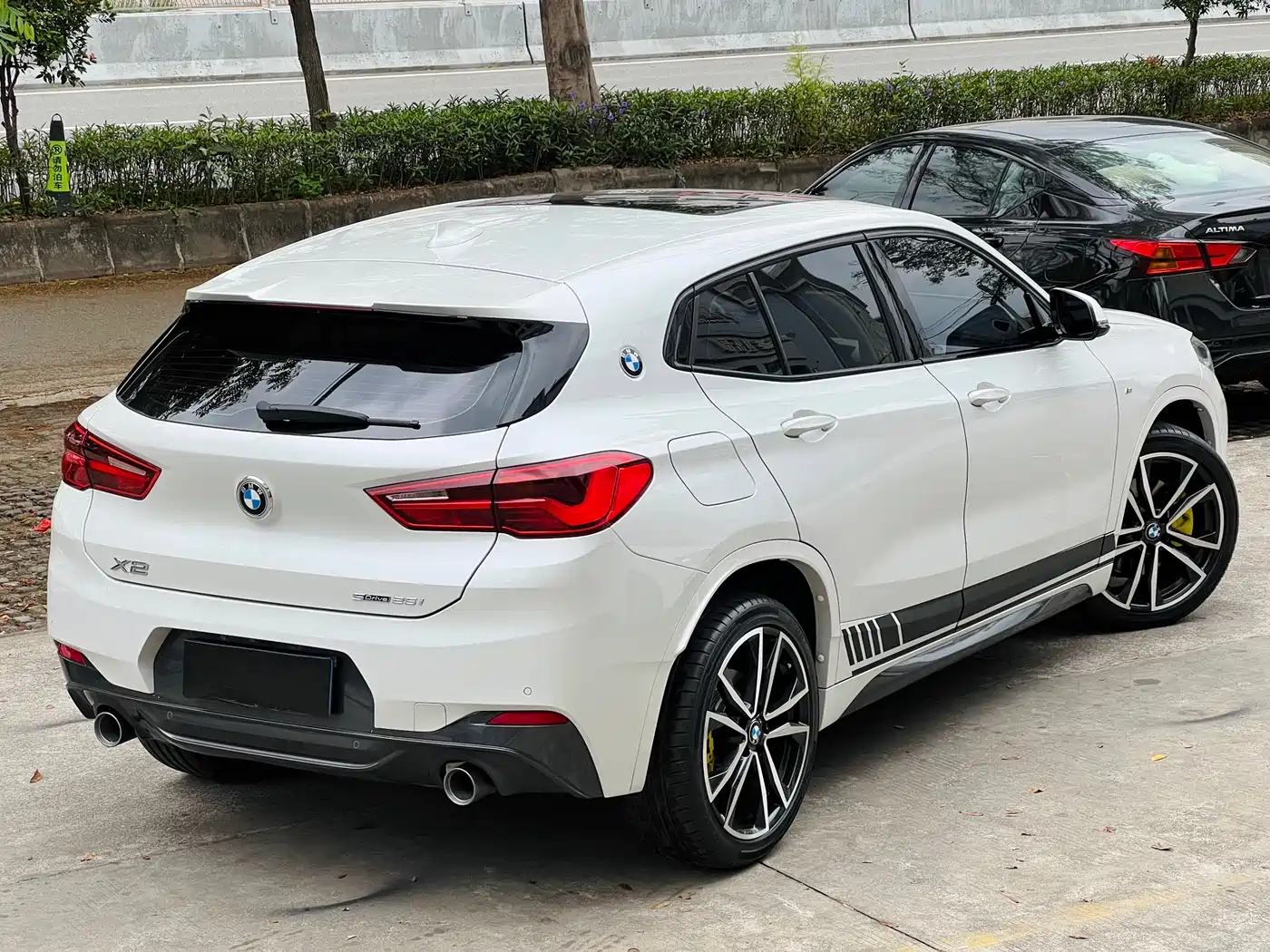 BMW X2 2020 sDrive25i Exclusive M Sport Package фото 5