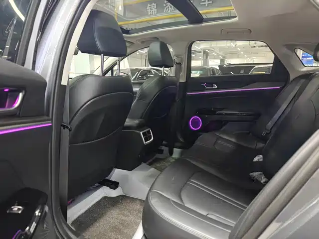 Kia K5 2025 1.5T Premium Edition — фото 5