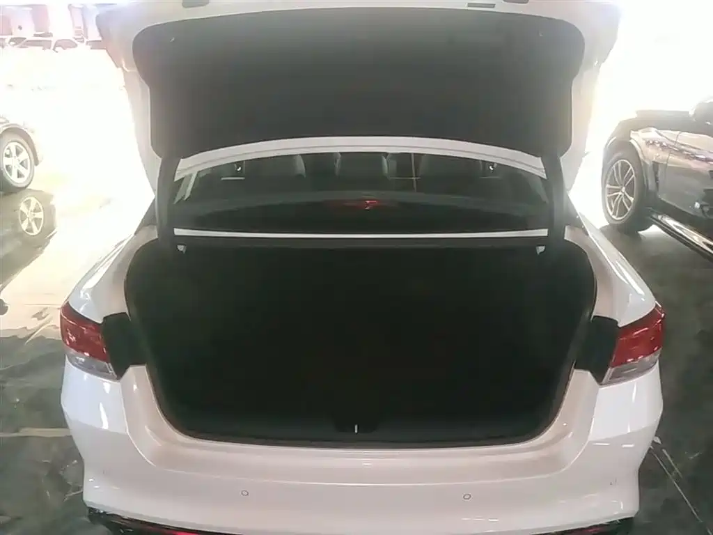 Kia K5 2016 1.6T Automatic LUX фото 19