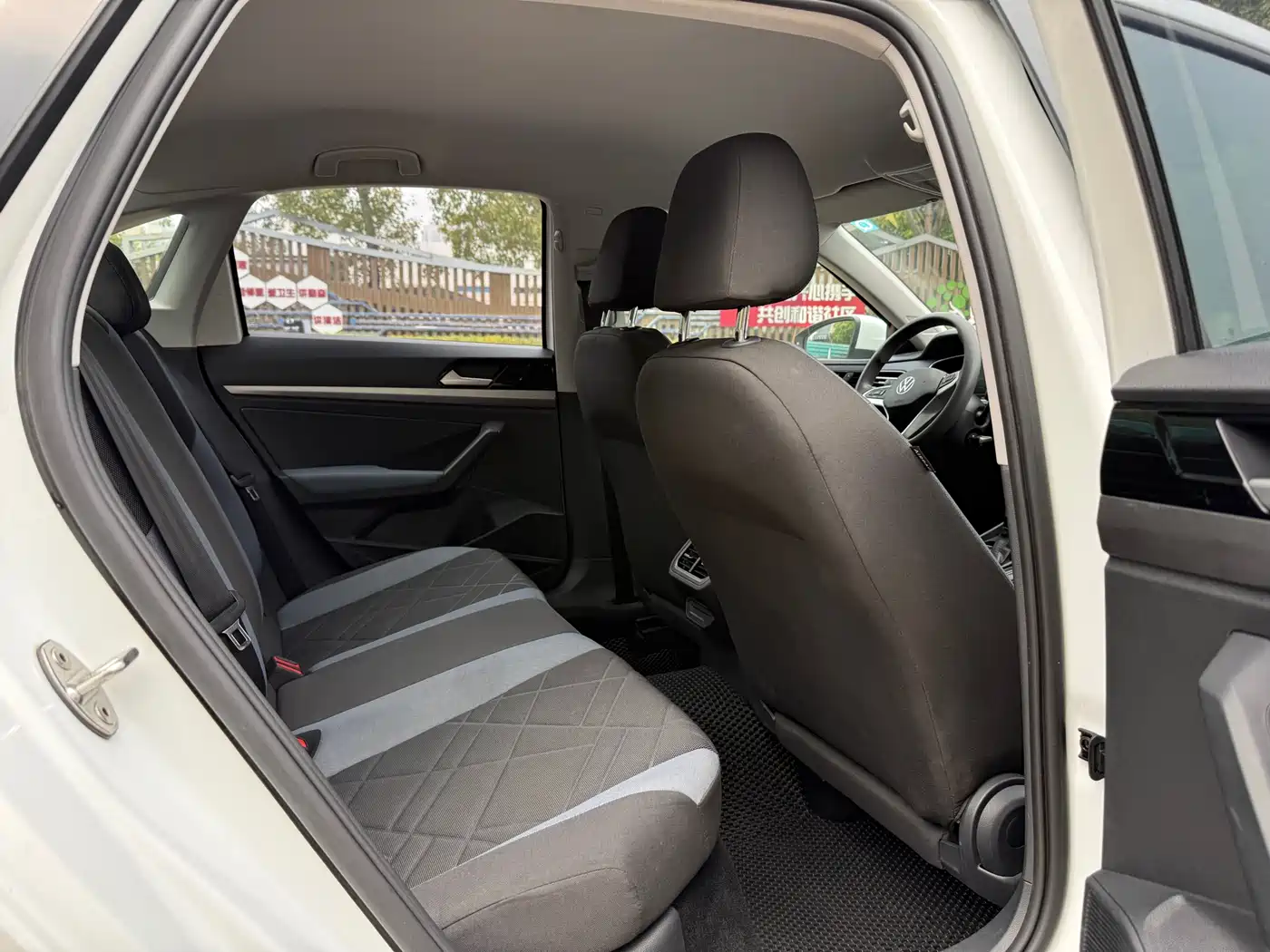 Volkswagen Lavida 2023 1.5L Auto Delight Edition фото 5