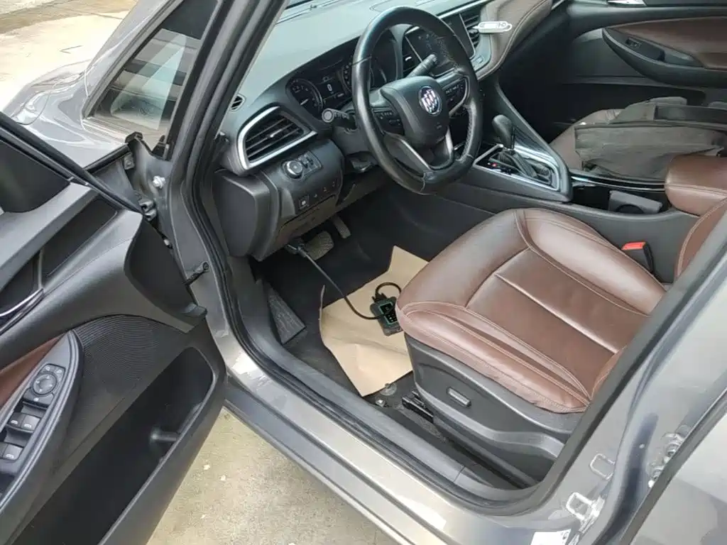 Фото 15 - Buick GL6