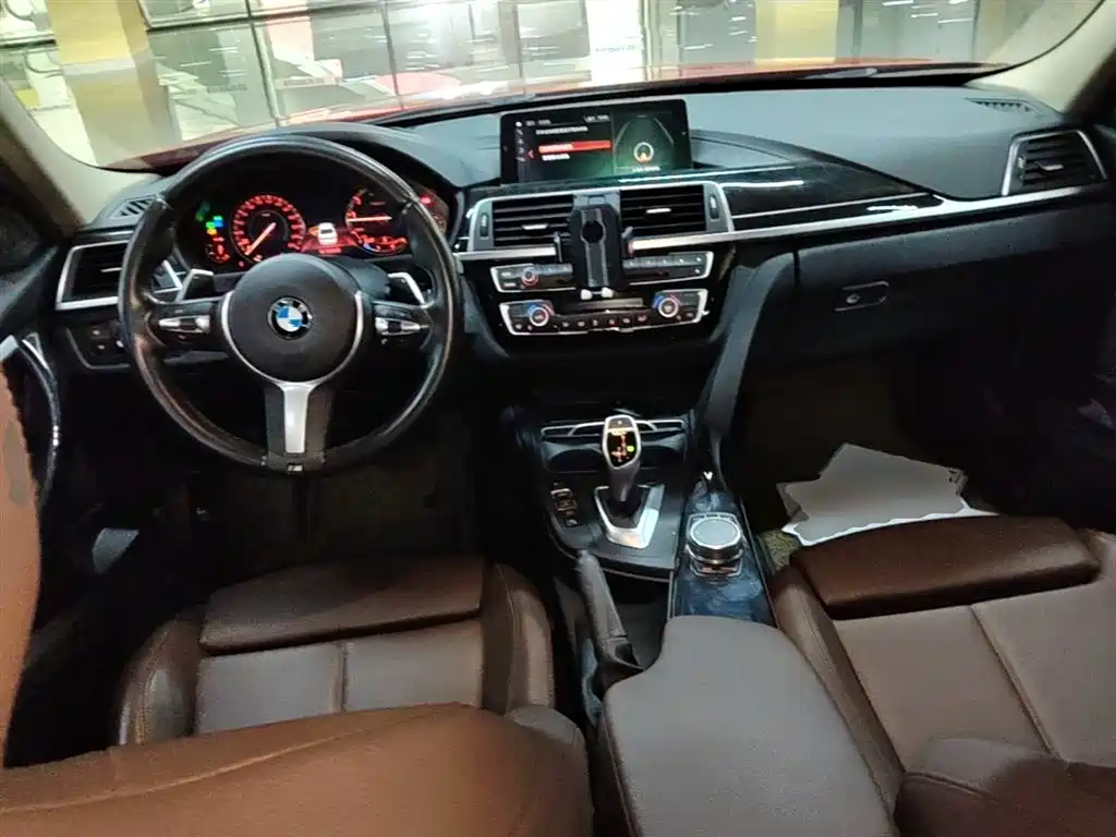 BMW 3 Series 2018 320Li M Sport Black Night Edition фото 10