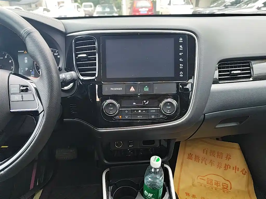 Mitsubishi Outlander 2019 2.4L 4WD Deluxe Edition 7-Seater China VI фото 13