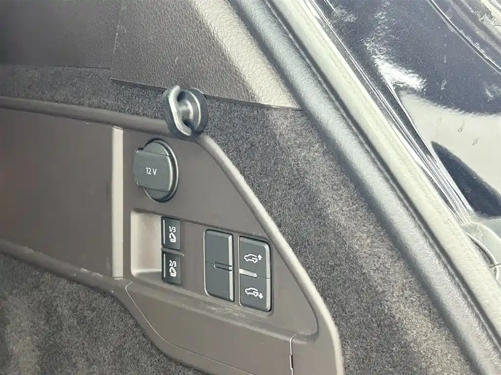 Volkswagen Touareg 2017 3.0TSI Explorer Edition фото 18