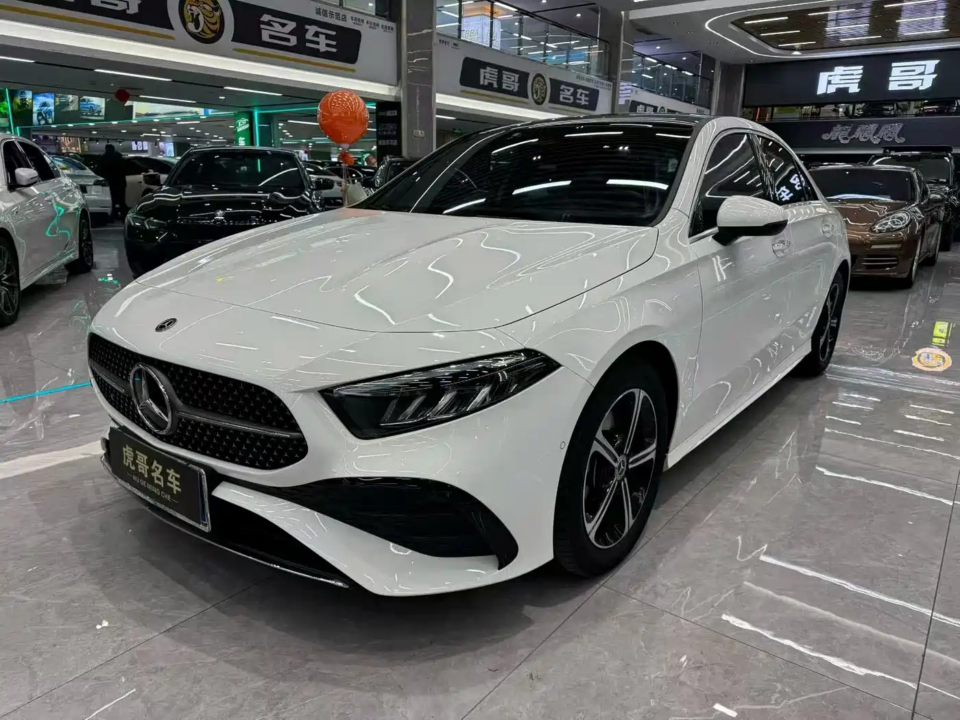 Mercedes-Benz A-Class 2023 A 200 L Fashion