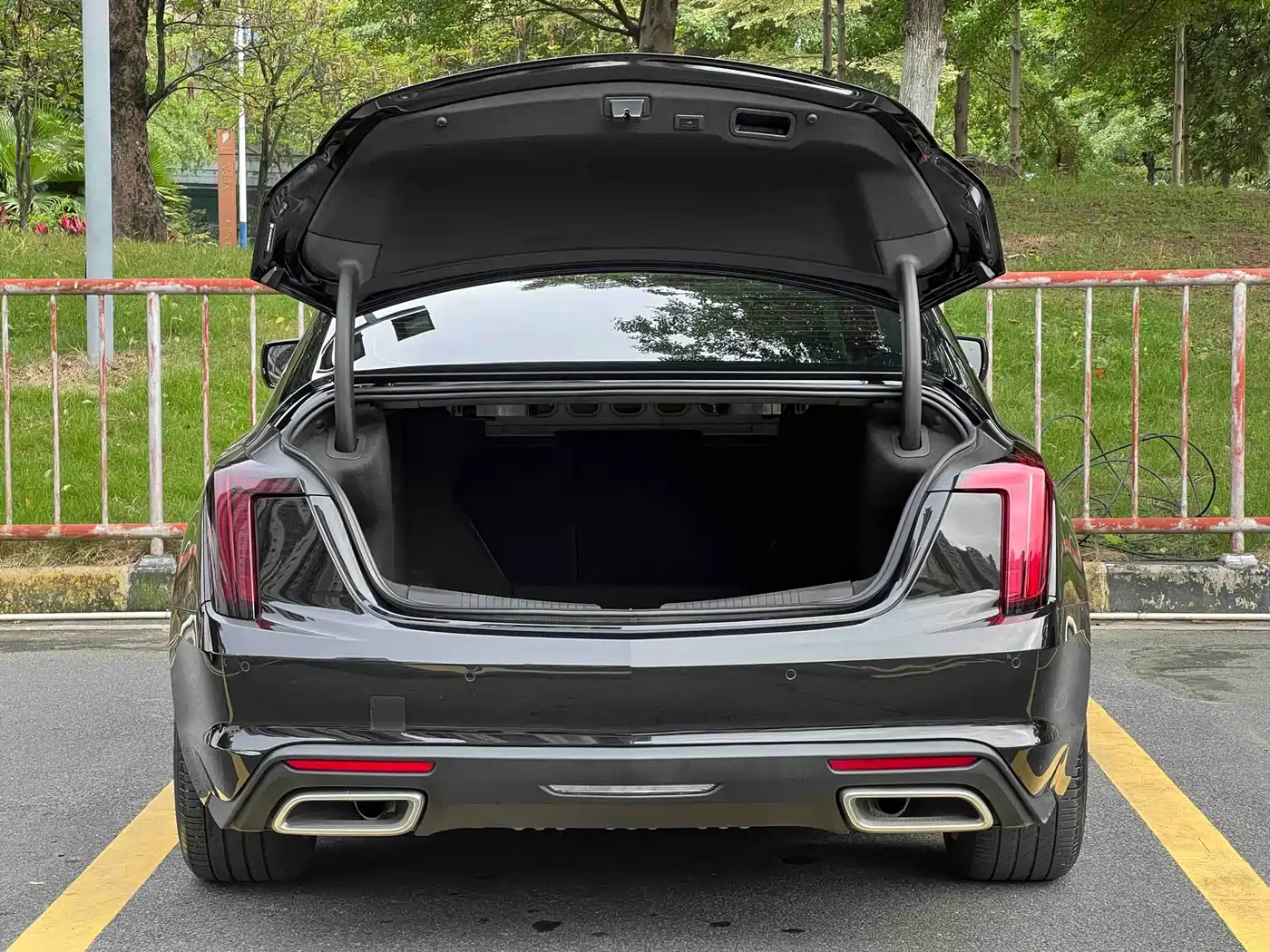 Cadillac CT5 2024 28T Luxury Model Pro фото 7