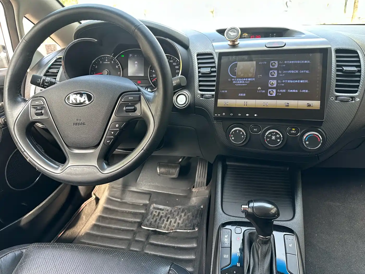 Kia K3 2016 1.6L Automatic GLS фото 8