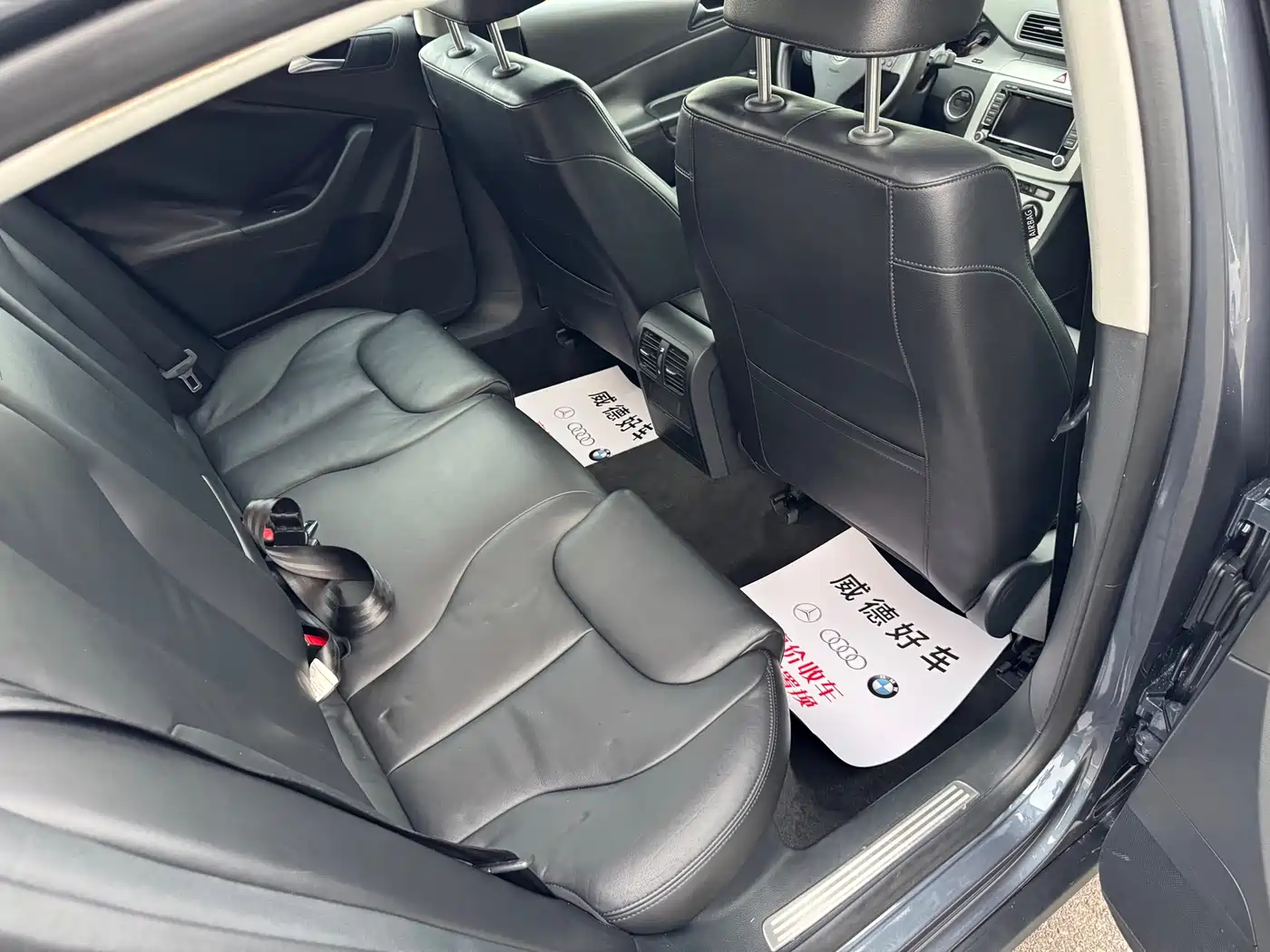 Volkswagen Magotan 2011 2.0TSI DSG Luxury фото 14