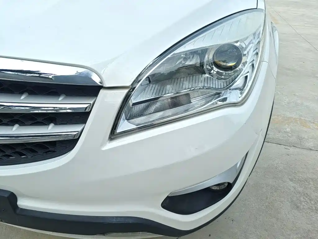 Фото 24 - Changan CS35
