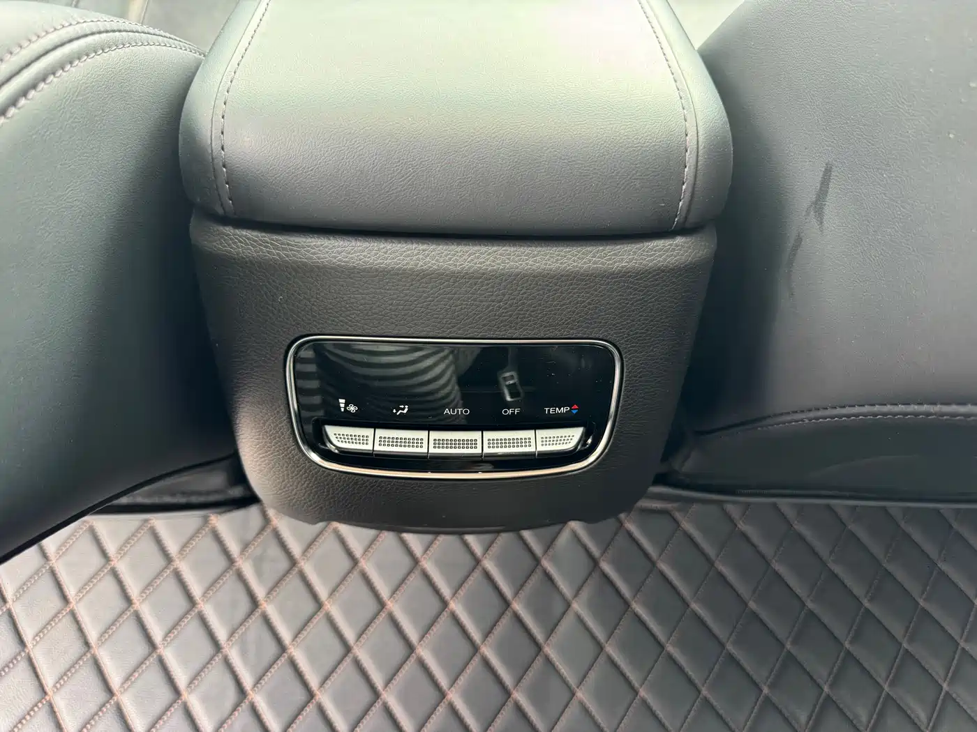 GAC Trumpchi Trumpchi M6 2025 Basic Model фото 8