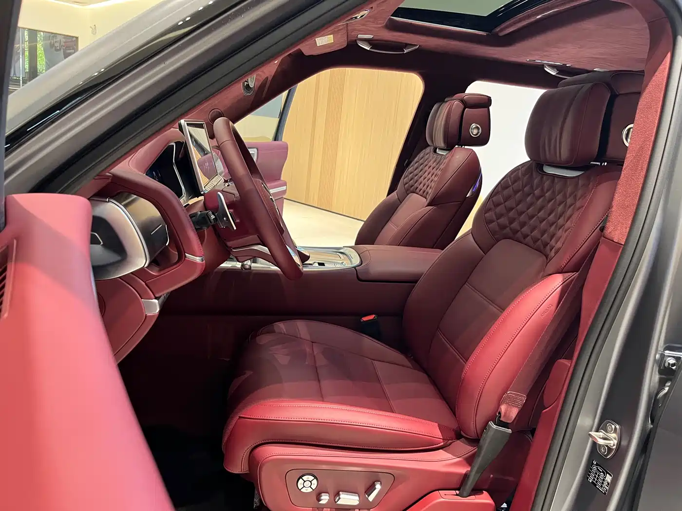 TANK TANK 700 NEW ENERGY