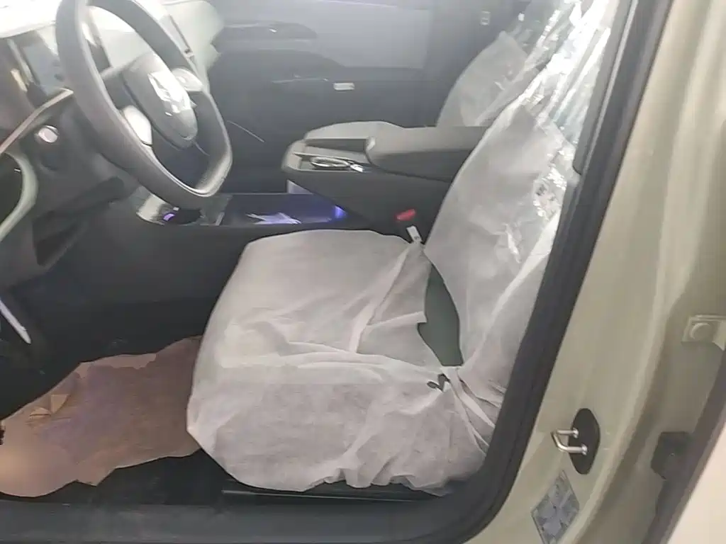 Hongqi EH7 2026 2025 690 Smart Selection Edition