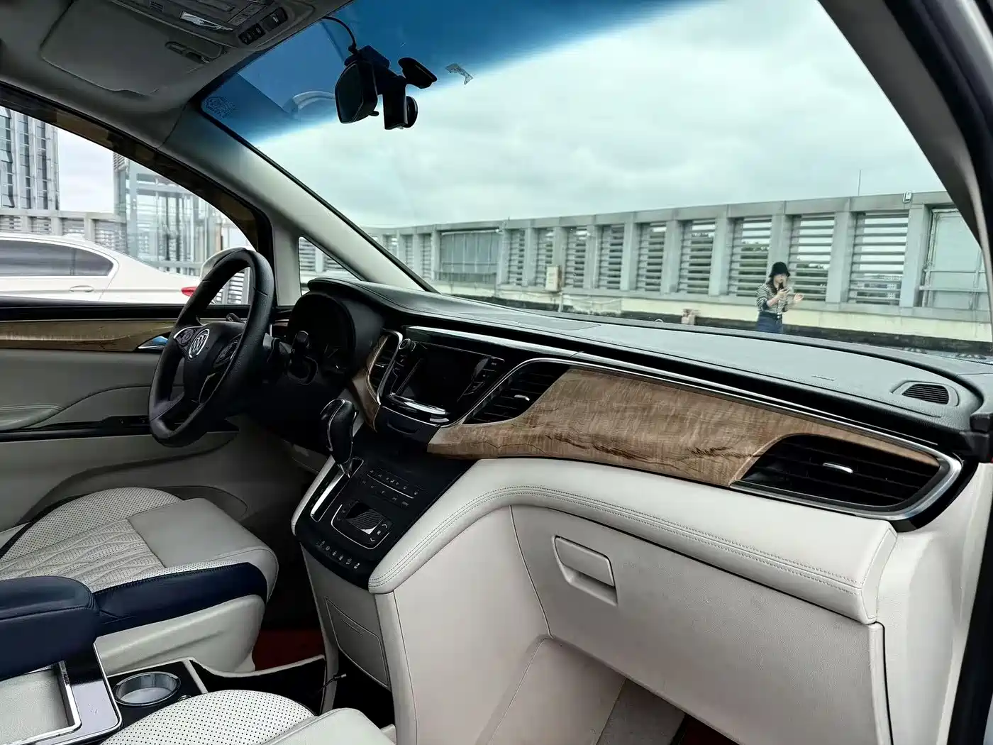Buick GL8 2017 ES 28T Comfort Type China V фото 13