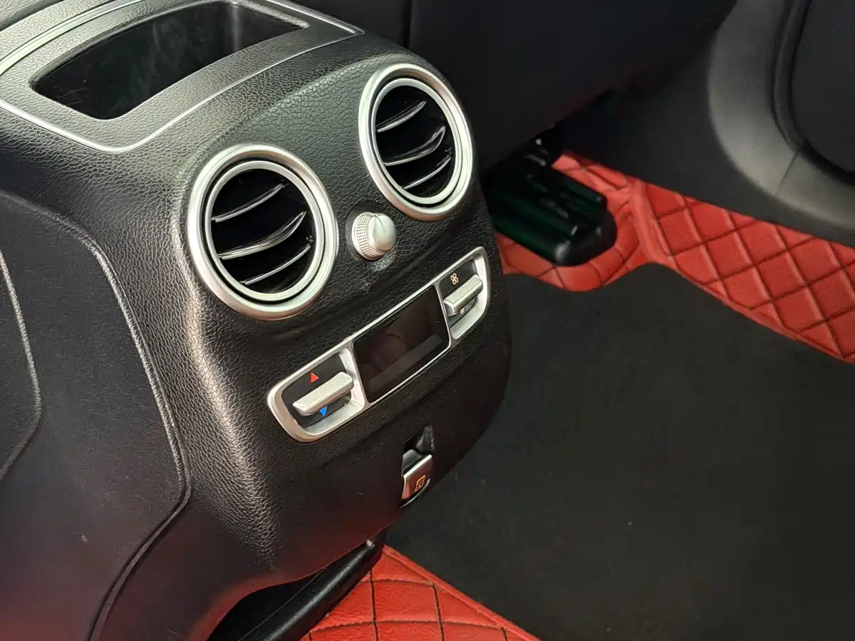 Mercedes-Benz GLC 2020 Facelift GLC 300 L 4MATIC Dynamic фото 19