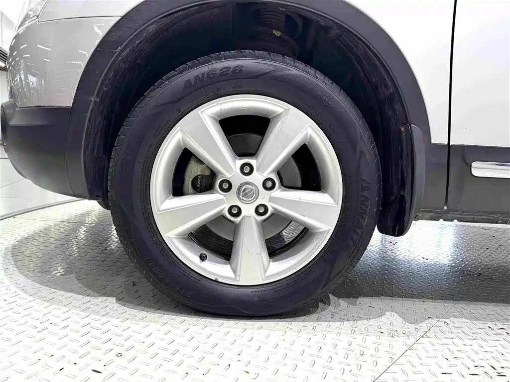 Nissan Qashqai 2012 2012 2.0XV Thunder CVT 2WD