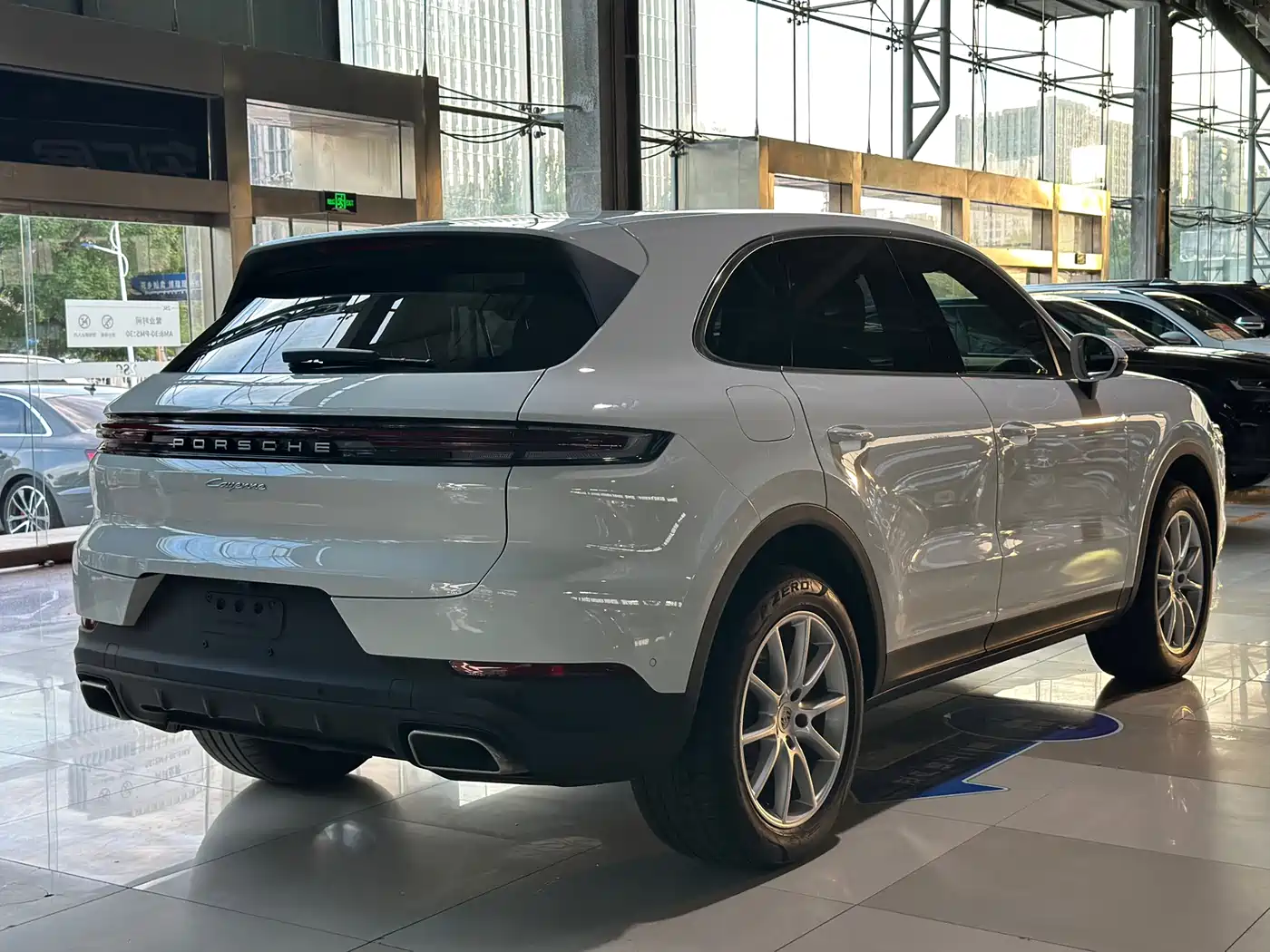 Porsche Cayenne 2025 Cayenne 3.0T фото 3